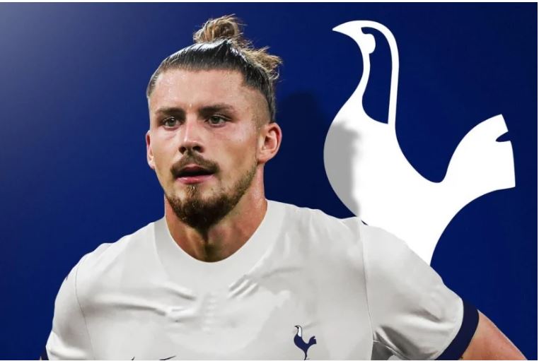 Dragusin chuẩn bị gia nhập Spurs.